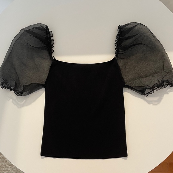 Zara Puffed Sleeve Top - Picture 2 of 5